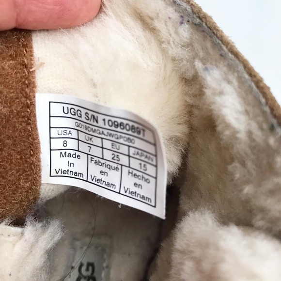UGG Keelan suede tan boots GUC size 8 toddler - Picture 9 of 10